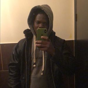 Meet your Posher, Ayokanmi